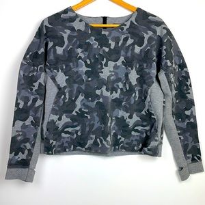 Nike Cropped Camo Sweatshirt